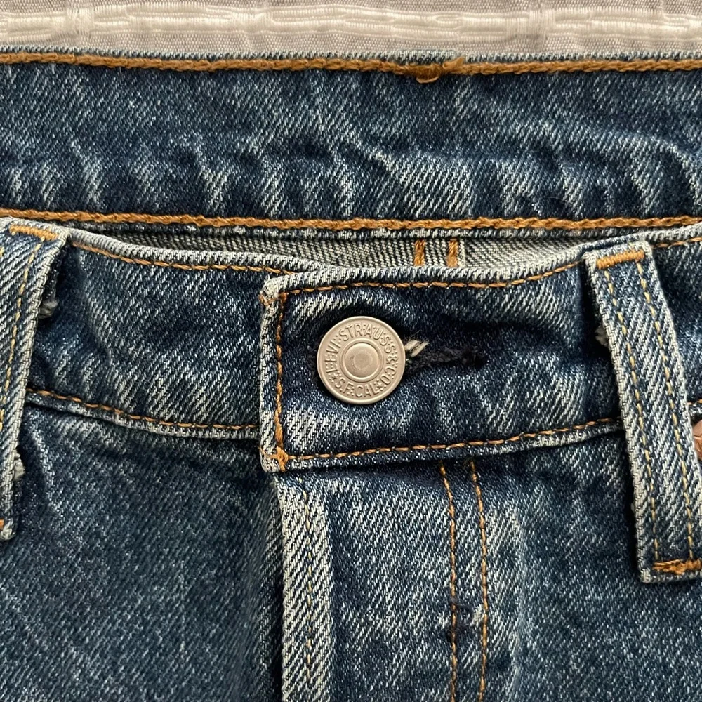 Levi's Women's 501 Original Cropped Jeans Size 31 New - Picture 6 of 12